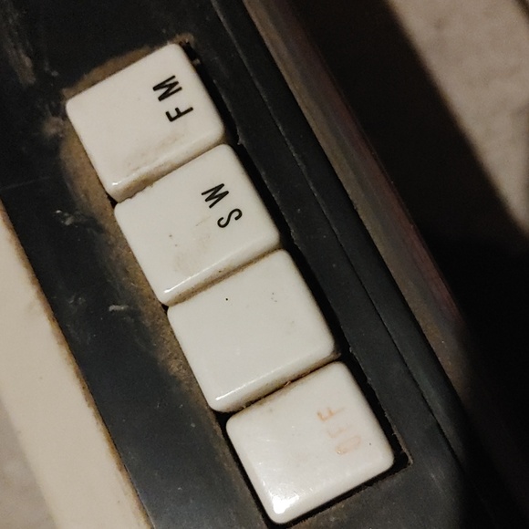 1960S RADIO like GIGLANDS ISLAND COLLECTORS FIND - Picture 7 of 7